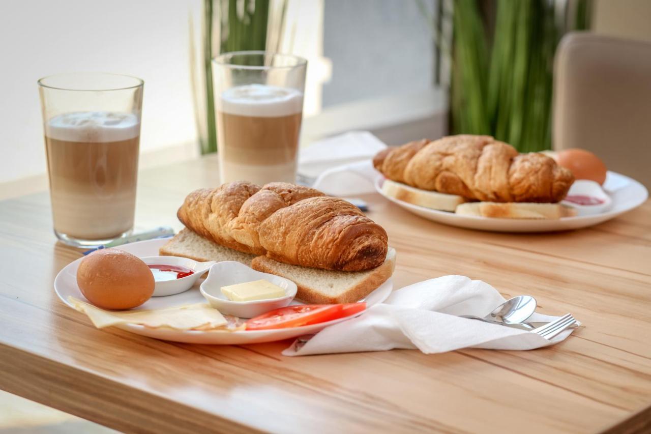 Kamienica Morska Gdynia Bed & Breakfast Екстериор снимка